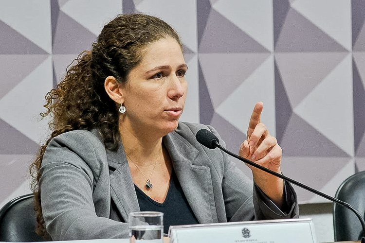 A ministra da Gestão e Inovação em Serviços Públicos, Esther Dweck