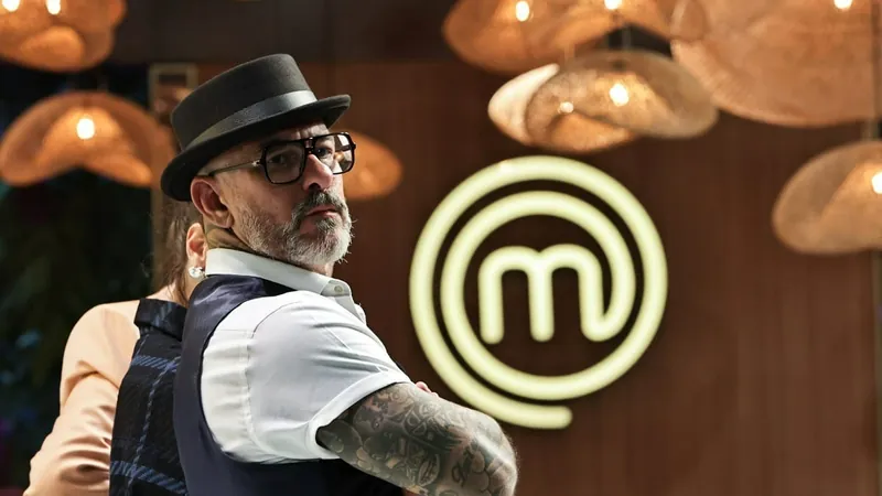 Henrique Fogaça retorna ao MasterChef.