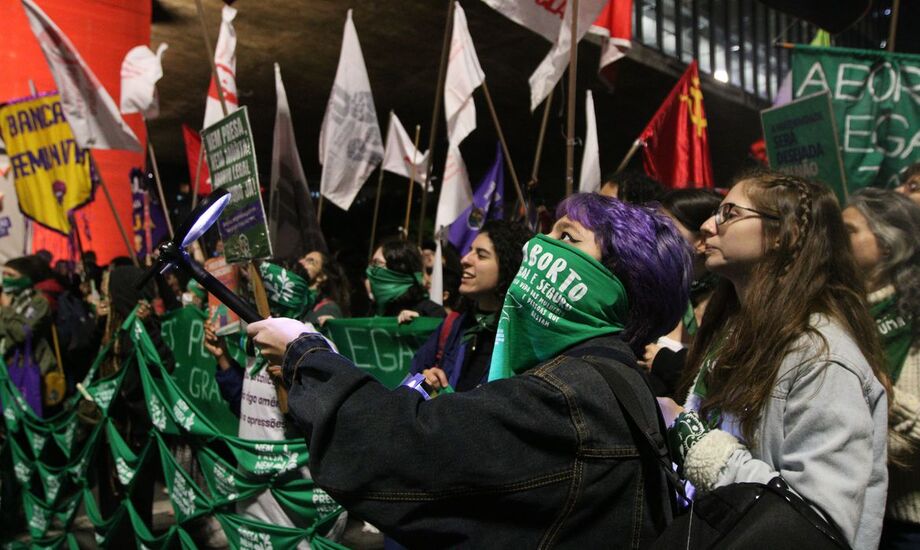 Ato em São Paulo pede descriminalização social e penal do aborto