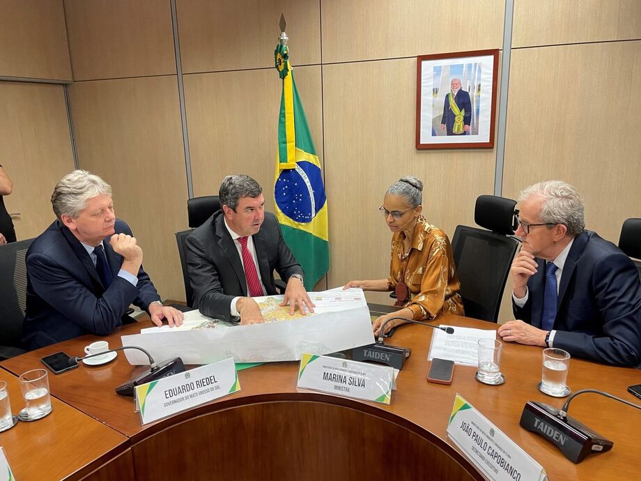 O governador Eduardo Riedel assinou junto à ministra Marina Silva (Meio Ambiente e Mudança do Clima) a portaria que institui o GT Pantanal Sul-mato-grossense