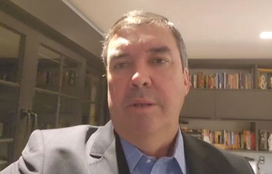 O governador Eduardo Riedel (PSDB) se solidarizou com a família do estudante Matheus Souza Marques, de 7 anos