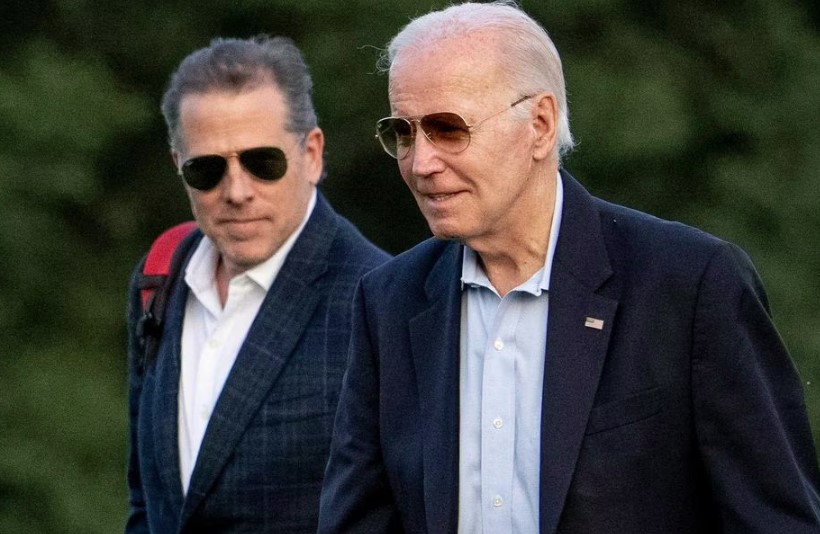 Hunter ao lado do pai, Joe Biden