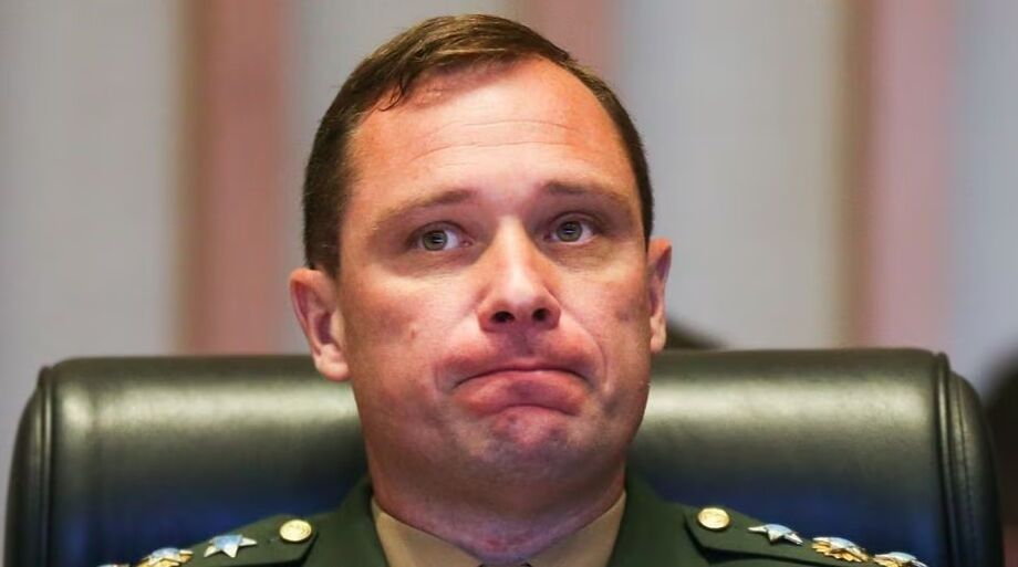 O tenente-coronel disse que venda de joias seria para pagar despesas processuais do ex-presidente.