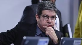 Senador Randolfe Rodrigues.