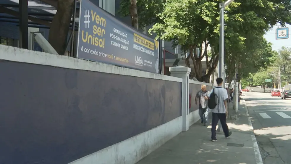 Fachada de Campus da Universidade de Santo Amaro em Interlagos, Zona Sul da capital paulista