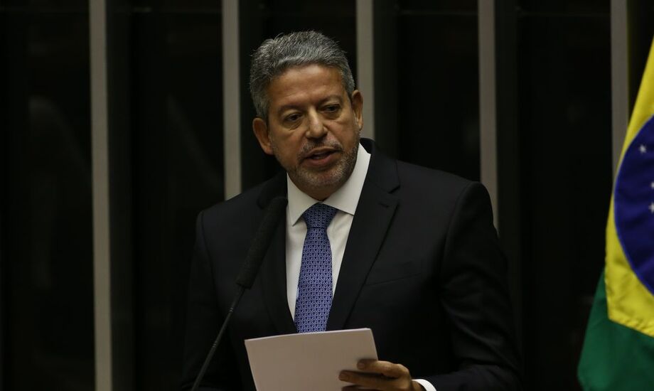 Lira prorroga CPIs do MST, das Americanas e da manipulação no futebol por uma semana