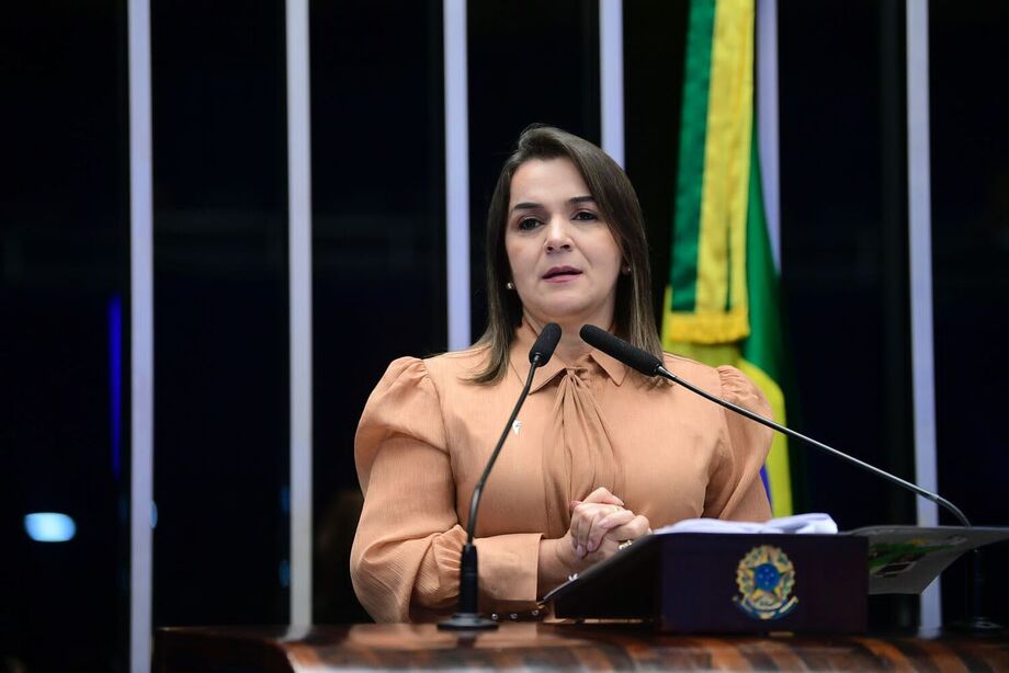 A prefeita de Campo Grande, Adriane Lopes na tribuna do Senado Federal nesta quinta-feira (28)