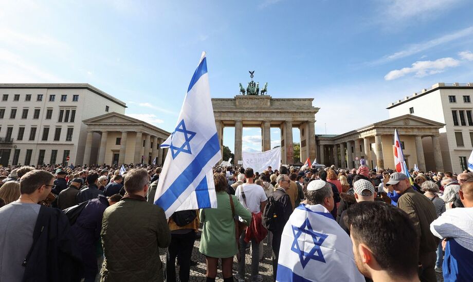 Brasileiros em Israel pedem para voltar ao Brasil.
