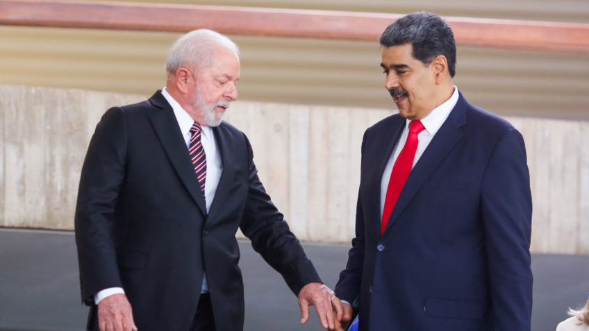 Lula e Maduro conversam sobre eleições na Venezuela