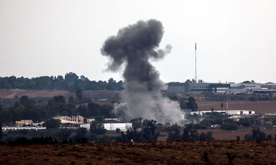 Hamas ameaça executar reféns a cada bombardeio de Israel.