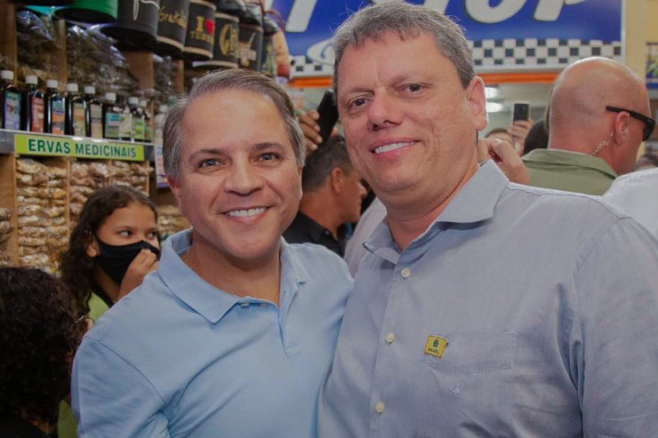 O deputado estadual Coronel David (PL) indicou o governador de São Paulo, Tarcísio Gomes de Freitas, para receber o Título de Cidadão Sul-mato-grossense