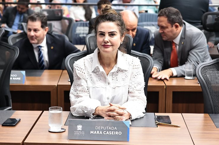 Deputada estadual Mara Caseiro.