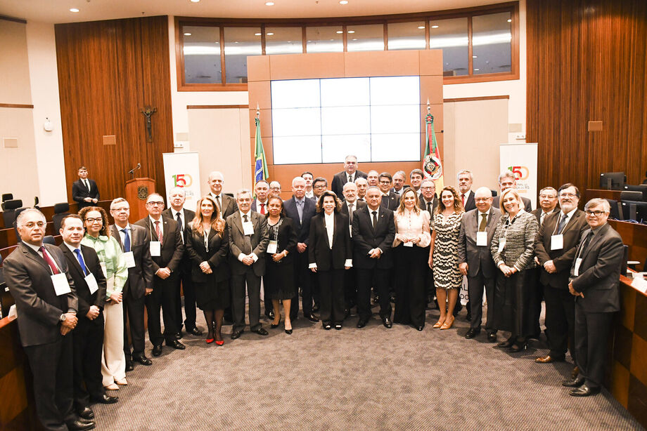 Ouvidor do TJMS participa do 9º Encontro do Colégio Nacional de Ouvidores Judiciais.