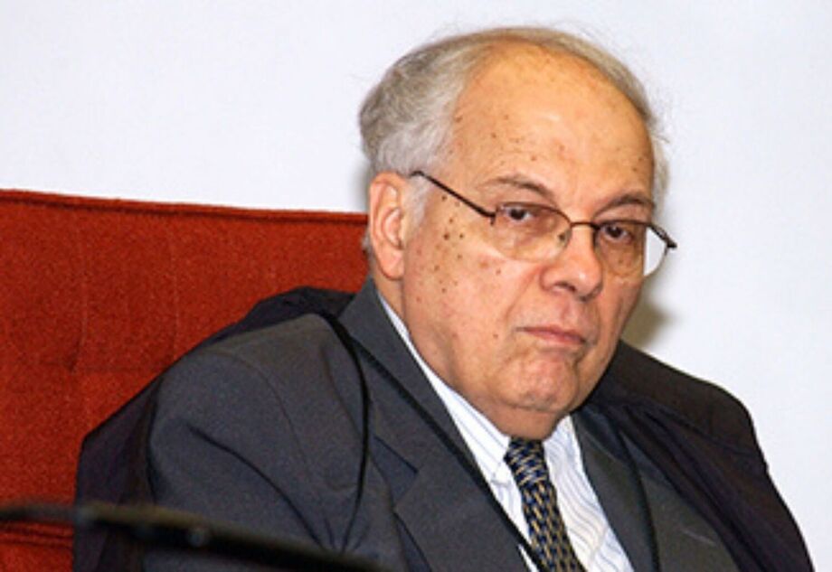 O Tribunal de Justiça do Mato Grosso do Sul (TJMS) lamenta e manifesta pesar pelo falecimento do ministro aposentado do Supremo Tribunal Federal (STF), Moreira Alves