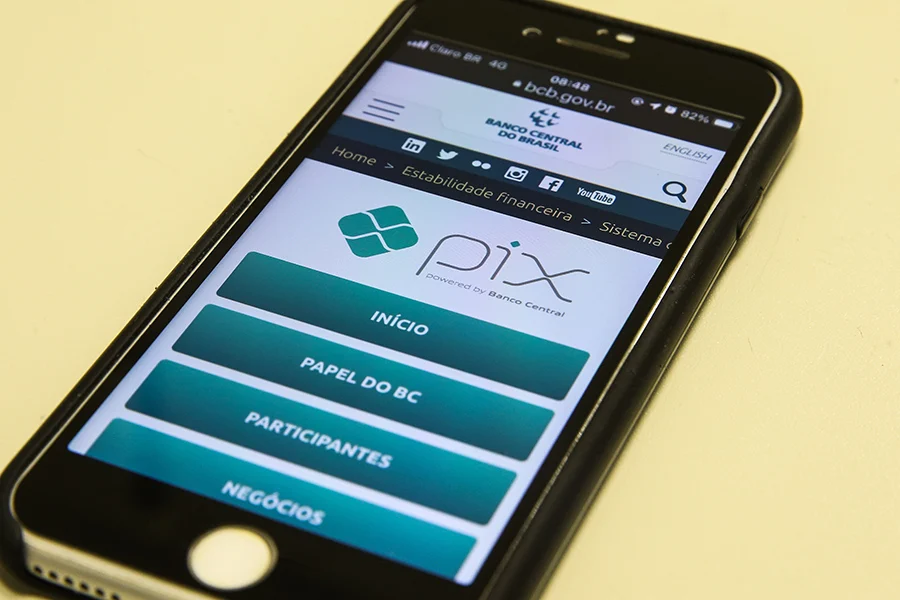 Pix já é mais popular que todos os outros meios de pagamento no Brasil
