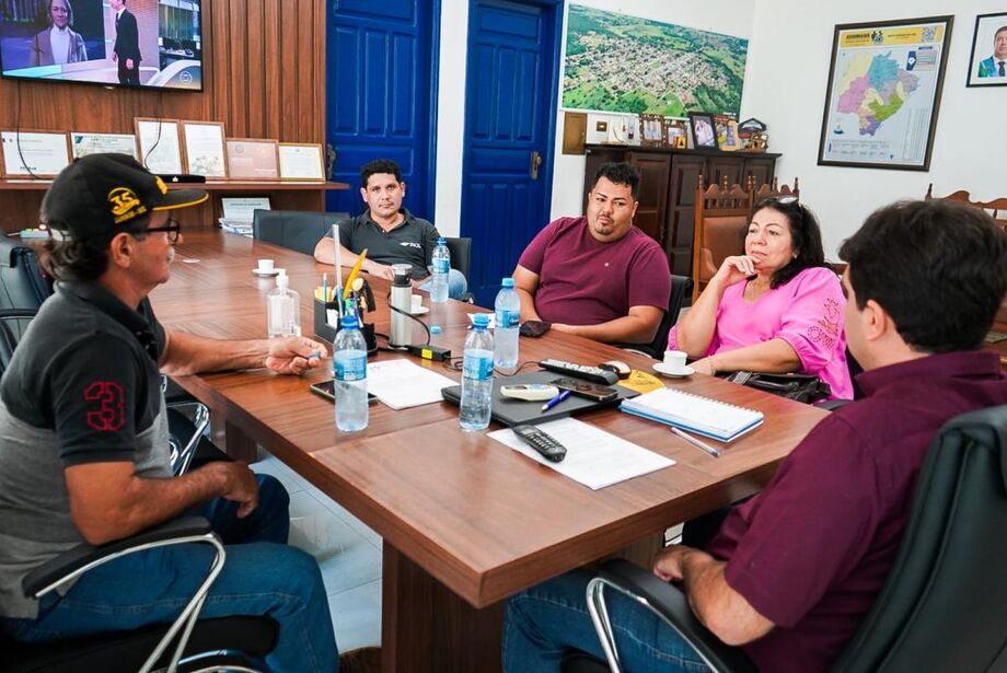 Reunião aconteceu ontem