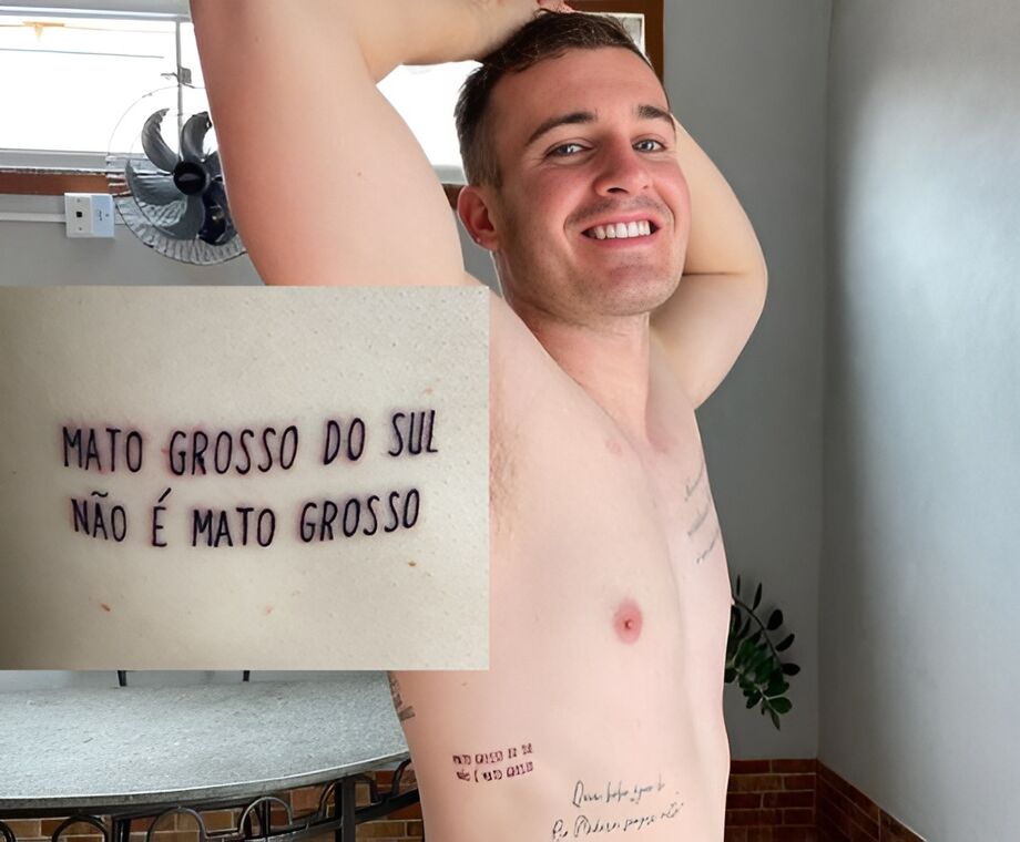 Simon e sua tatuagem