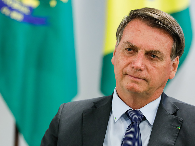 'Bolsonaro estava ciente da conduta vedada e foi conivente', diz relator