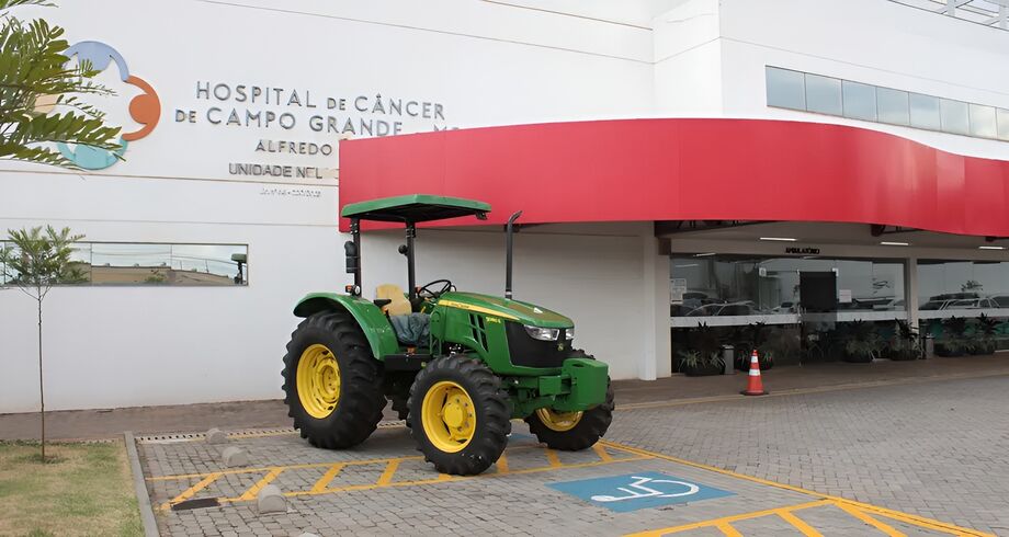 Hospital de Câncer de Campo Grande promove rifa de trator de luxo