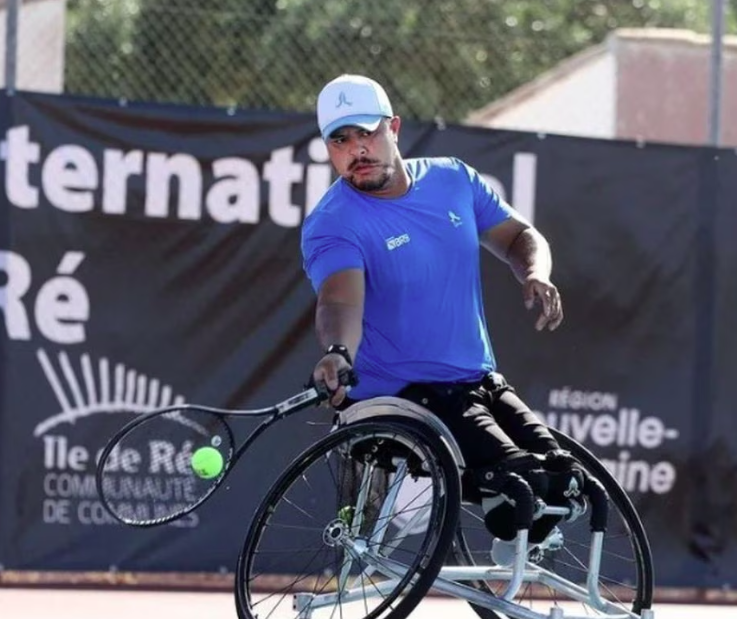 Leandro Pena teve de voltar urgente para o Brasil devido ao conflito em Israel.