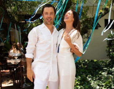 Foto de Tamara Dalcanale e Kayky Brito foi publicada pela empresária em 29 de setembro, em comemoração da liberação do ator do hospital após acidente.