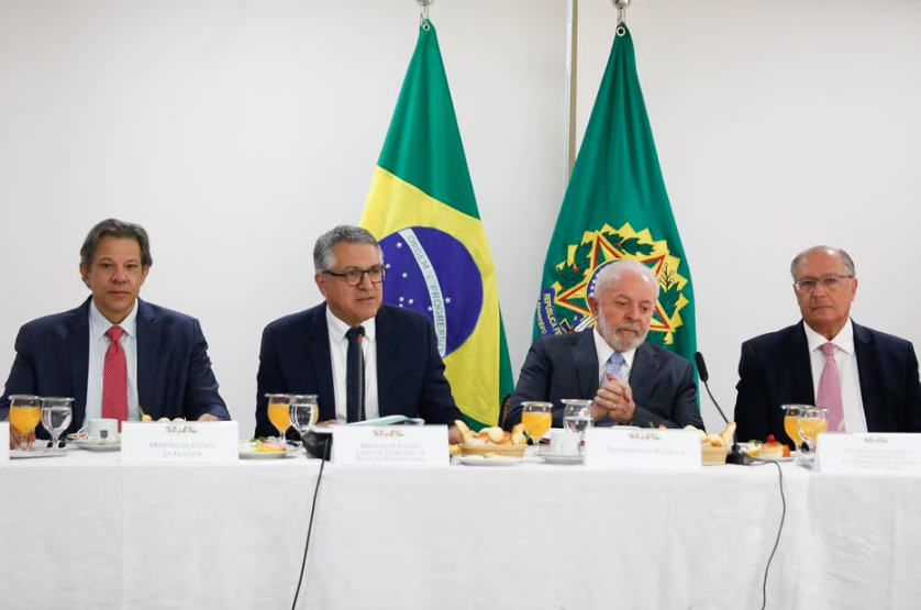 O presidente da República Luiz Inácio Lula da Silva (PT) em reunião com líderes na manhã desta terça-feira, 31, no Palácio do Planalto, em Brasília.