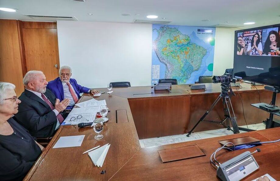 Lula conversa com famílias de reféns do Hamas