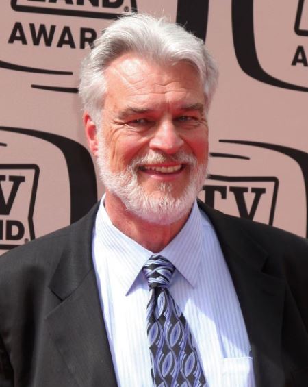Richard Moll, que morreu em 26 de outubro de 2023, em foto de 2010, quando participou do TV Land Awards, na Califórnia