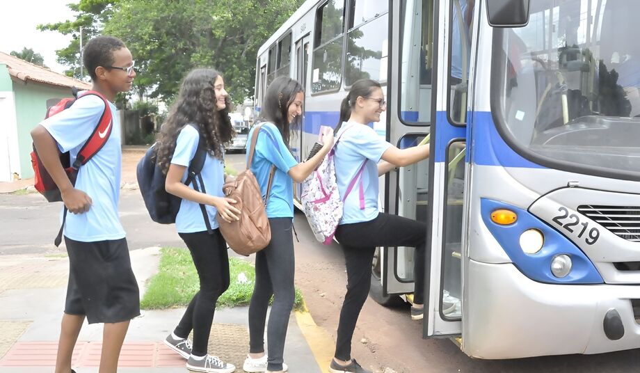 Estudantes