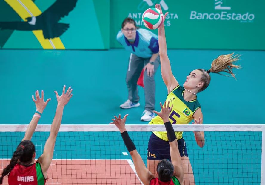 Helena Wenk é uma das principais promessas do vôlei nacional