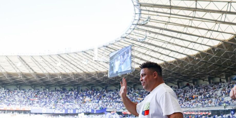 Ronaldo apela por apoio da torcida do Cruzeiro: 'Mineirão tem sido um peso grande aos atletas'