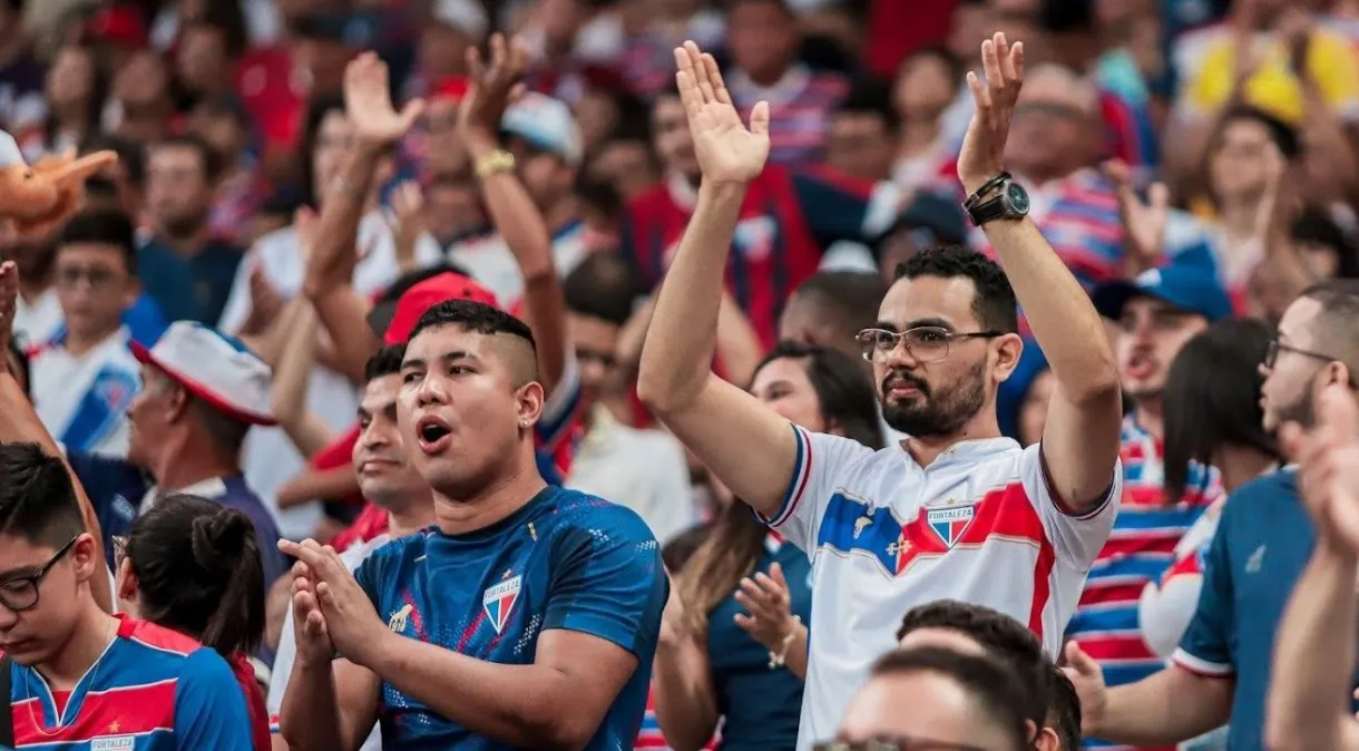 Torcida do Fortaleza na Arena Castelão