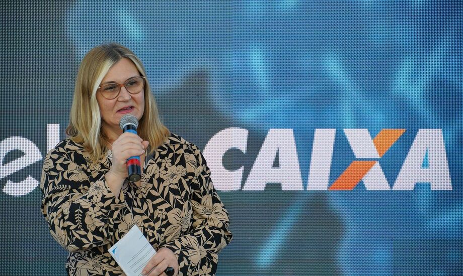 Em manifestação pós-demissão, Serrano diz que enfrentou na Caixa desafio de ser mulher no poder