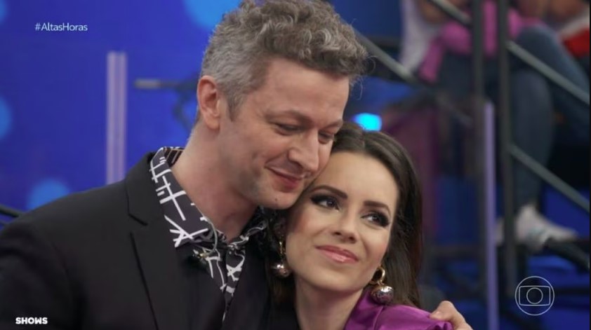 Sandy e Lucas Lima no Altas Horas.
