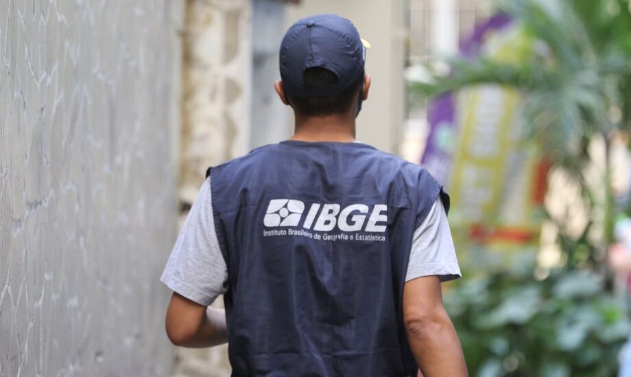 Segundo o IBGE, o setor privado absorveu mais 1,4 milhão de trabalhadores com carteira assinada no último ano