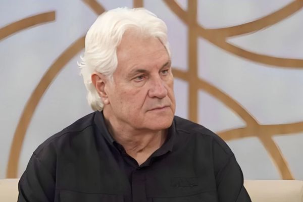 Jornalista Valmir Salaro deixa a Globo.