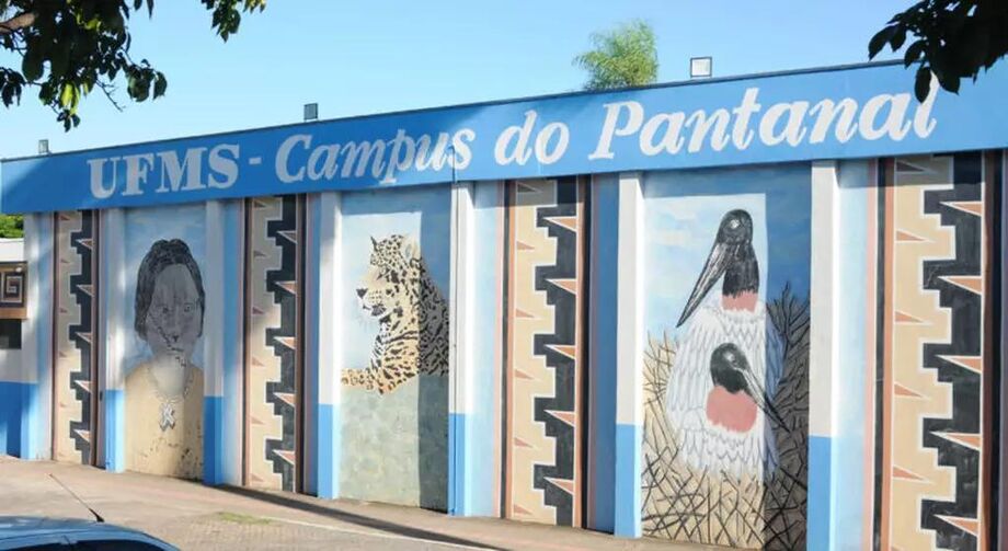 Fachada do campus Pantanal da UFMS em Corumbá