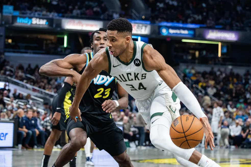 Giannis Antetokounmpo foi o cestinha da partida.