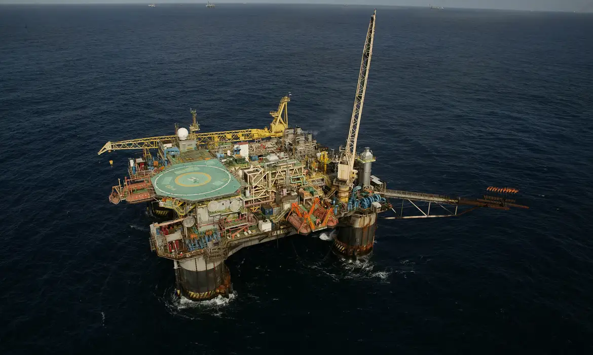A PPSA realizará em 14 de agosto um leilão spot para comercializar 500 mil barris de petróleo do campo de Atapu, com previsão de carregamento entre outubro e novembro de 2025.