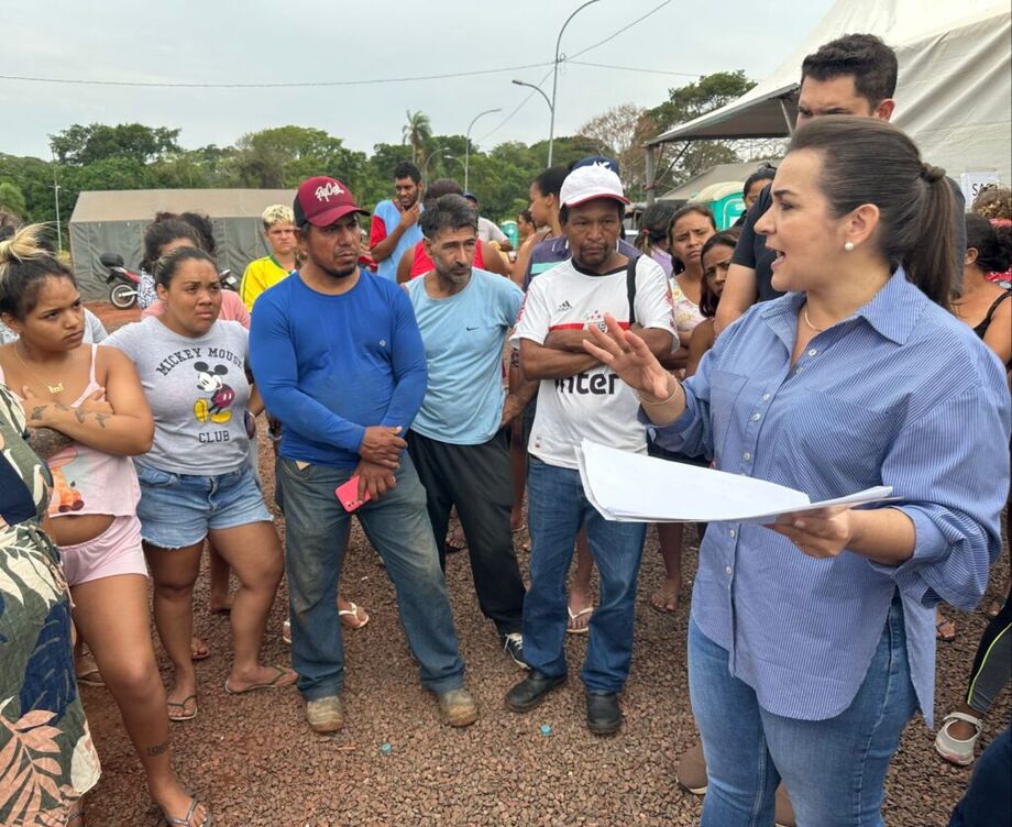 Prefeitura reforça compromisso de realocar famílias da comunidade do Mandela