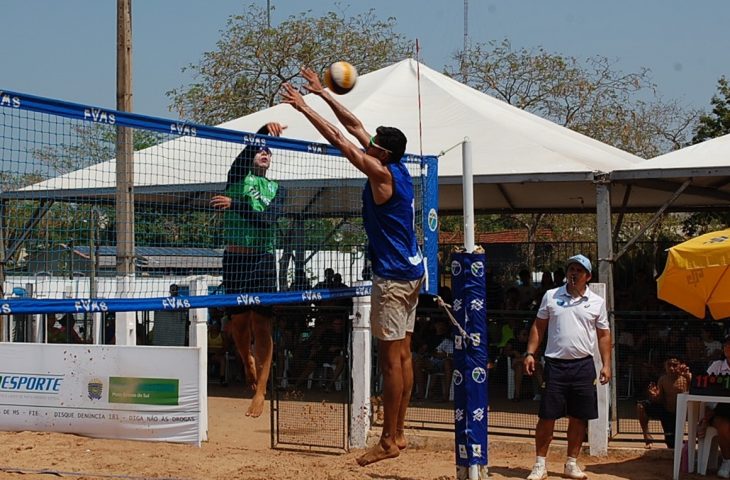 Com apoio do Governo do Estado, Superpraia e etapa do Estadual de Vôlei de Praia reúnem 39 duplas
