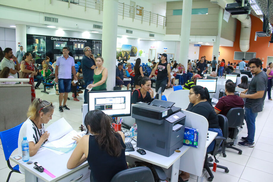 Central espera pela população