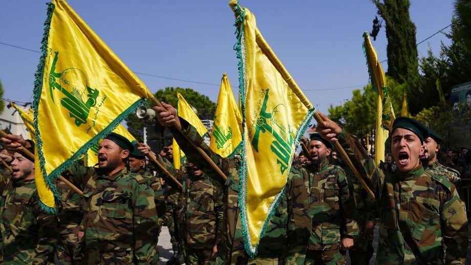 Hezbollah fala em elevar ressão militar.