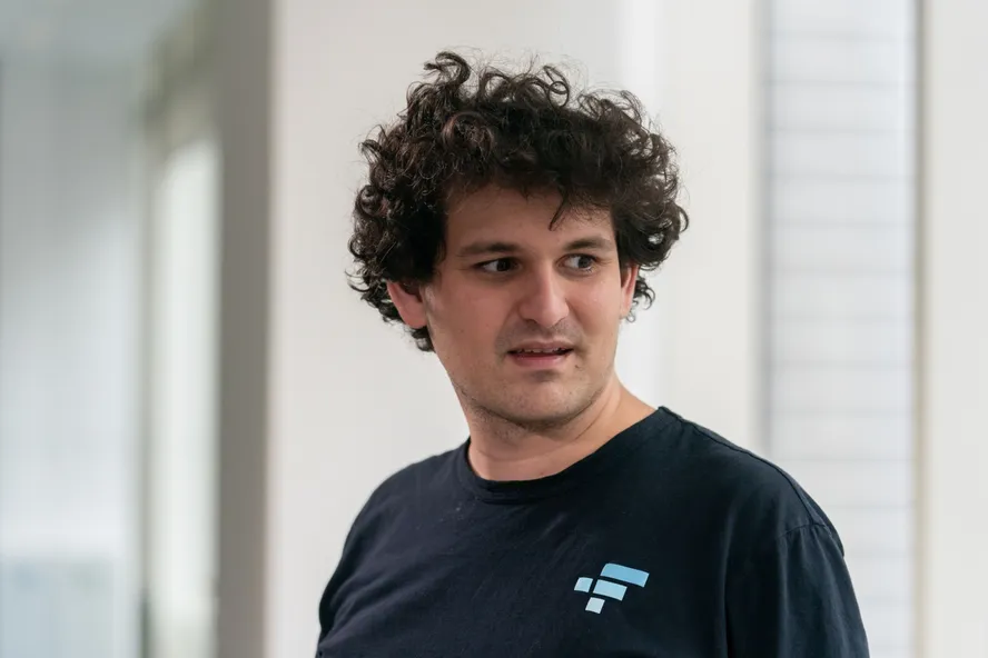 EUA: Sam Bankman-Fried é condenado pelo colapso da FTX