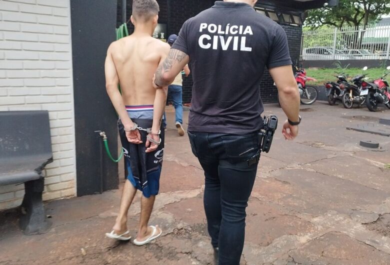 Polícia Civil de Dourados prende homem sob acusação de tráficos de drogas