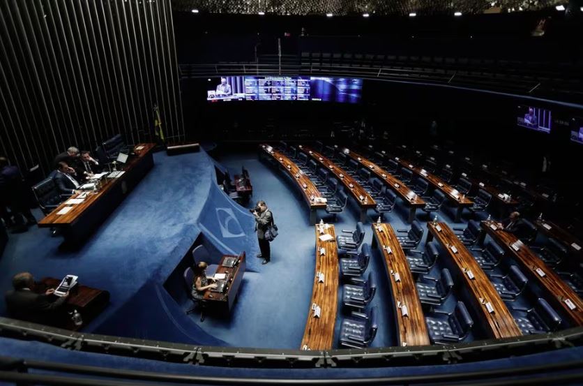 Se aprovado, o projeto cria os crimes de intimidação sistemática (bullying) e de intimidação sistemática virtual (cyberbulling). Pedido de urgência para tramitação foi aprovado e proposta seguirá para plenário