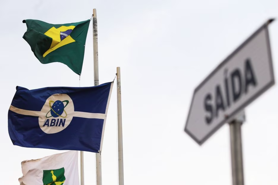 Esses 30 mil registros de monitoramentos ilegais haviam sido apagados.