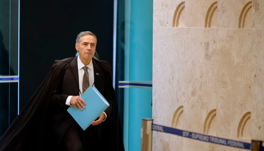 Barroso votou para a decisão sobre a correção do FGTS não retroagir.