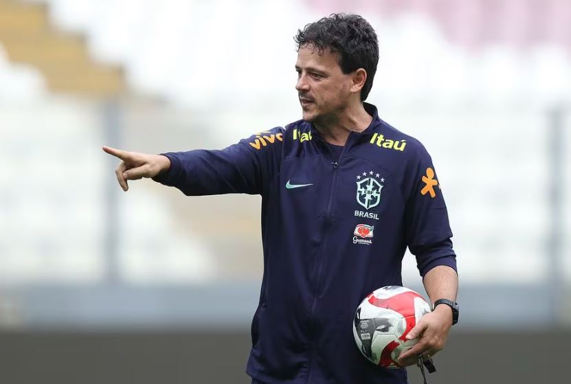 O técnico Fernando Diniz