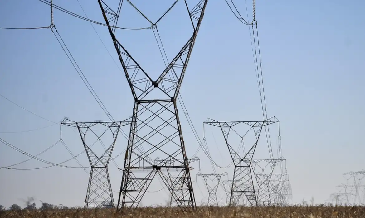 Consumo de energia bate recorde no Brasil.